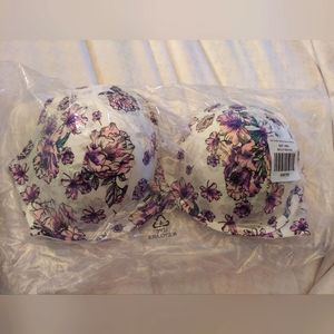 Torrid BRA 38DD NWT